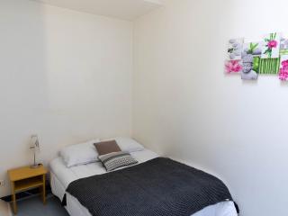 Appartement 2 pièces de 40 m2 meublé centre-ville de Nîmes à proximité de la gare SNCF et des arénes disponible